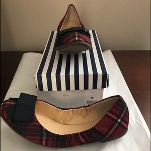 Crown & Ivy women’s flats